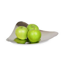 Load image into Gallery viewer, Elna - Triangle hammered fruit tray
